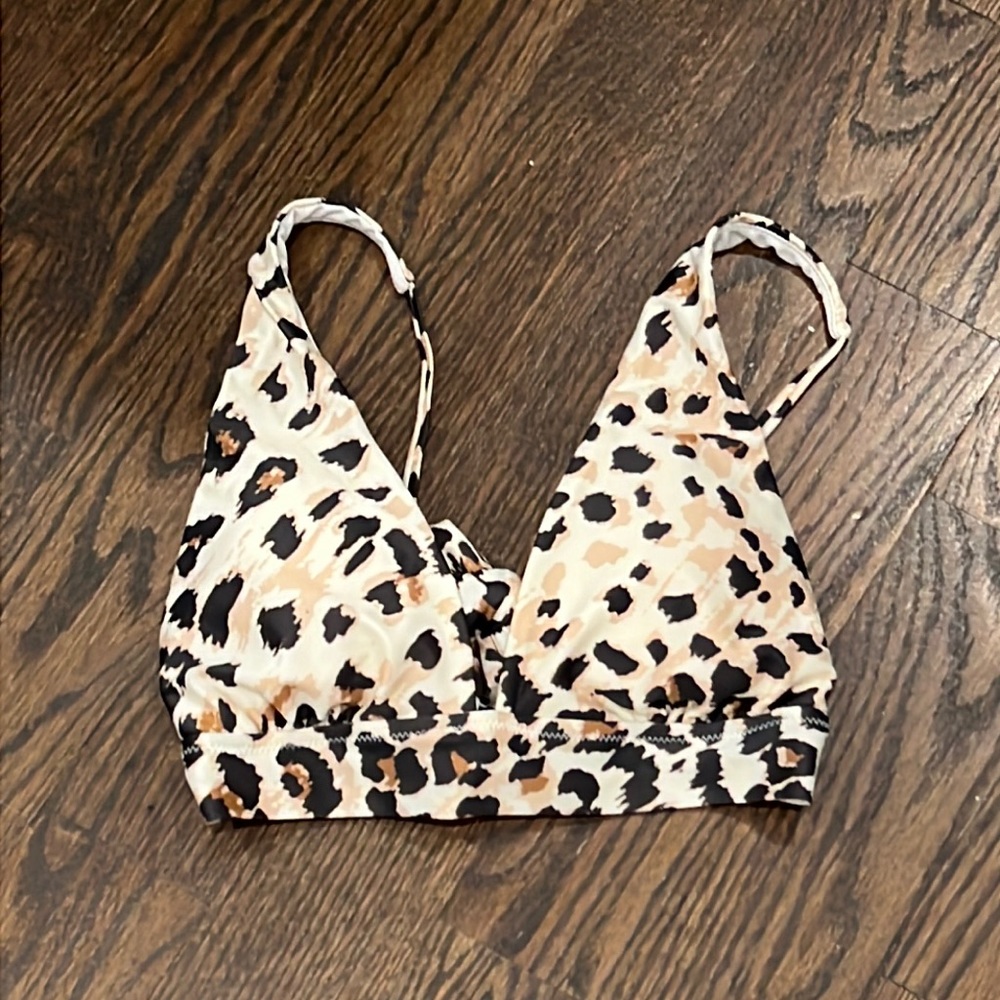 AERIE LEOPARD PRINT TRIANGLE BIKINI TOP